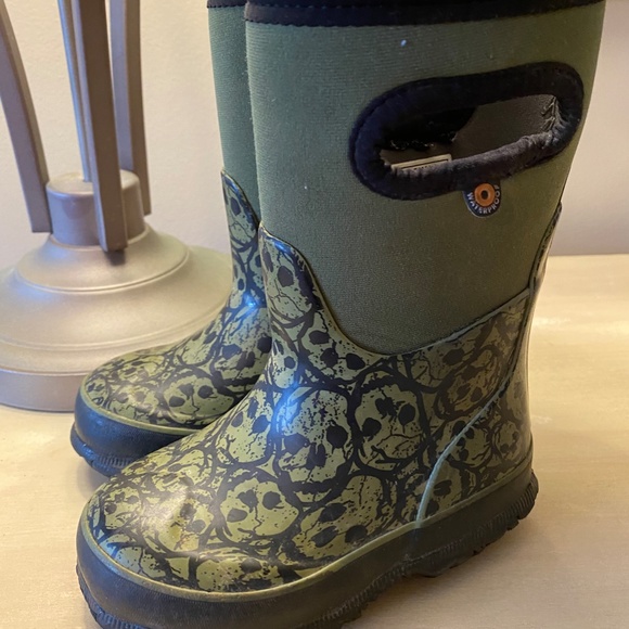 SOLD - Bogs Rain/Snow Pull On K Skull Boots - Green/Black Size 7 - Picture 6 of 6
